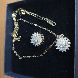 18k Gold Plated Elegant Rotating Sunflower Necklace And Ring Set
